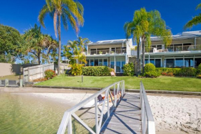 Noosa Haven Apt 12 Riverfront Elegance